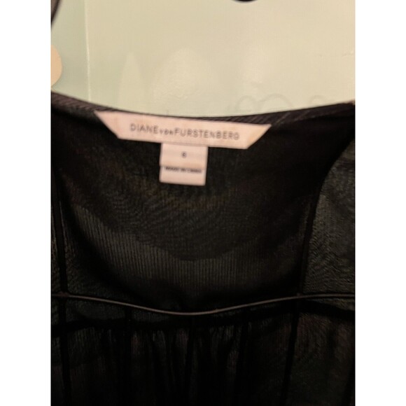 Diane Von Furstenberg Lizbeth Silk Geometric Quilted Waistband V-Neck Dress 6 - Picture 5 of 9